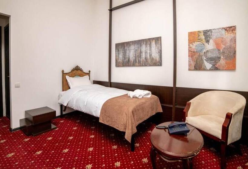 هتل Rcheuli Marani