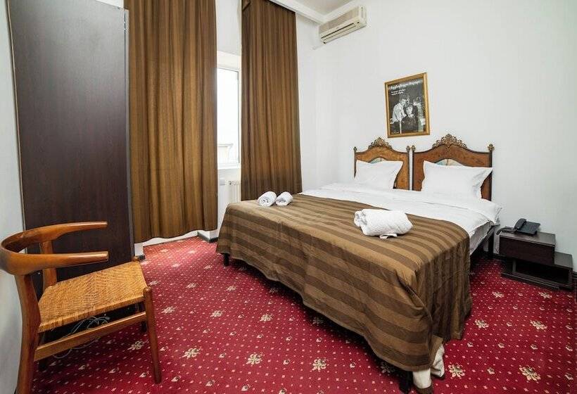 هتل Rcheuli Marani