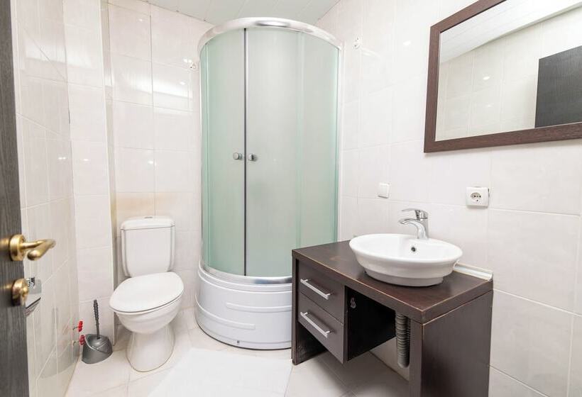 هتل Rcheuli Marani