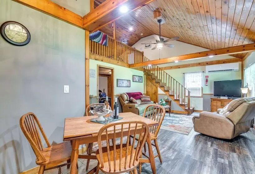 Inviting Peru Cabin W/ Patio, Grill & River Access