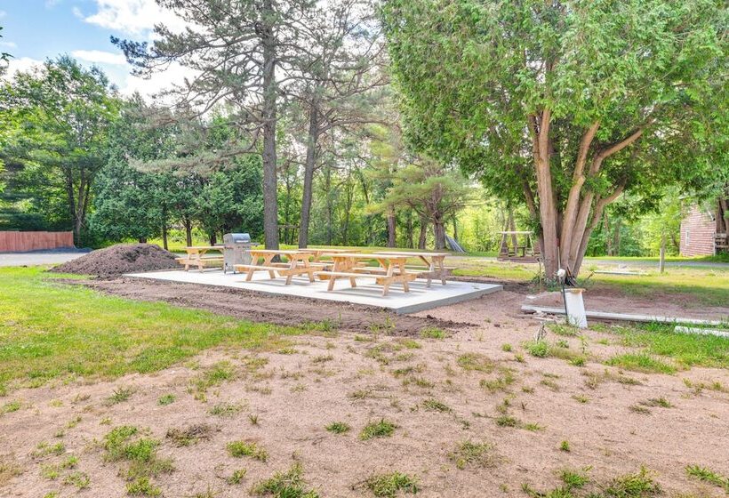 Inviting Peru Cabin W/ Patio, Grill & River Access