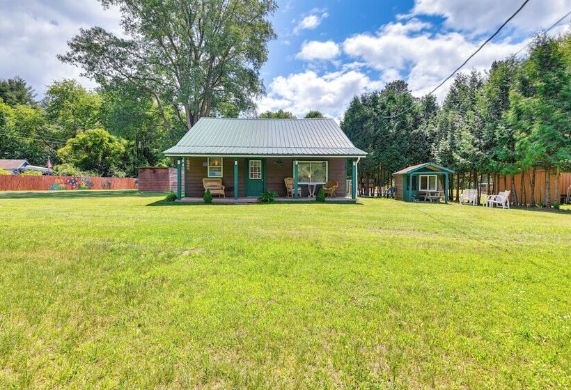 Inviting Peru Cabin W/ Patio, Grill & River Access