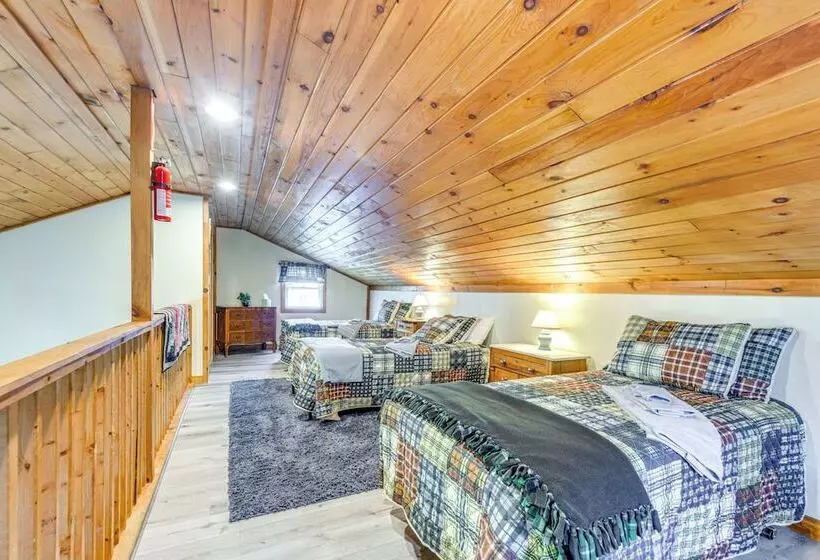 Inviting Peru Cabin W/ Patio, Grill & River Access