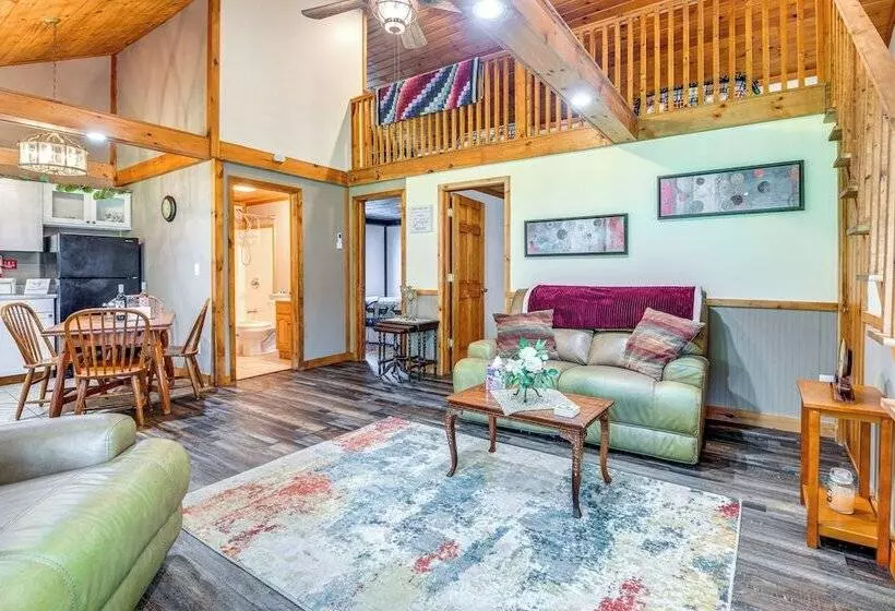 Inviting Peru Cabin W/ Patio, Grill & River Access