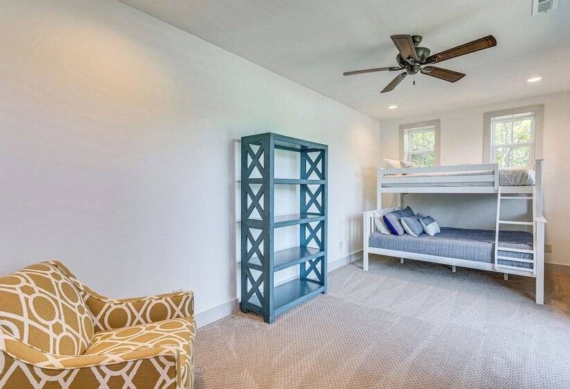 Lakefront Hiawassee Gem: Boat Dock W/ Rooftop Deck