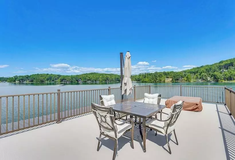 Lakefront Hiawassee Gem: Boat Dock W/ Rooftop Deck