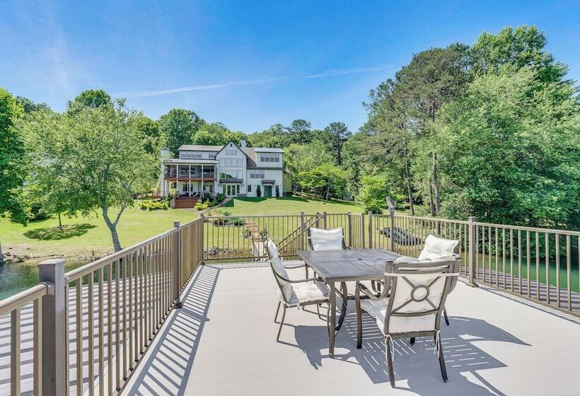 Lakefront Hiawassee Gem: Boat Dock W/ Rooftop Deck