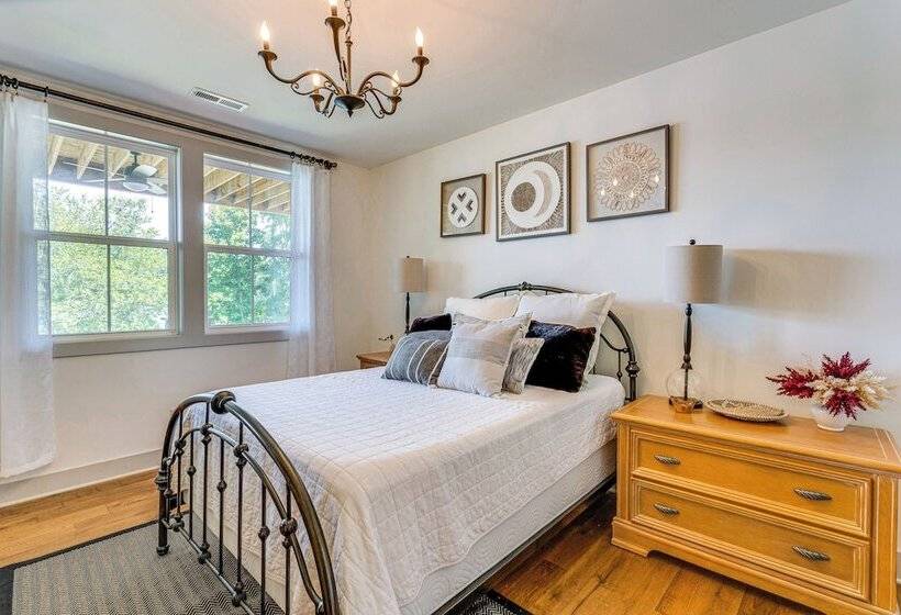 Lakefront Hiawassee Gem: Boat Dock W/ Rooftop Deck