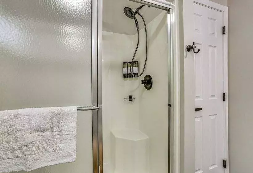 Masthope Home W/ Community Perks Close To Ski!