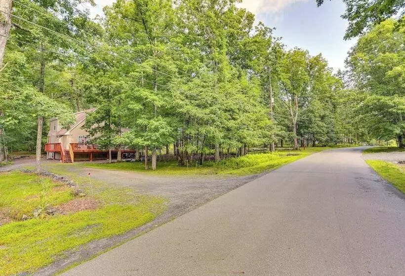 Masthope Home W/ Community Perks Close To Ski!