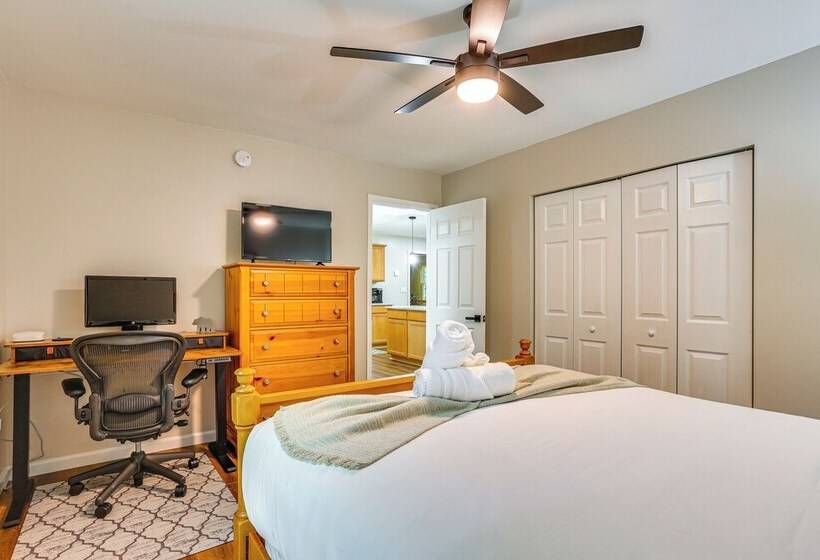 Masthope Home W/ Community Perks   Close To Ski!