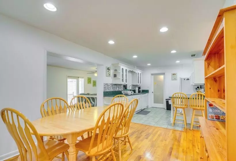 Ocala Retreat W/ Pool, Grill & Yard   Pets Welcome