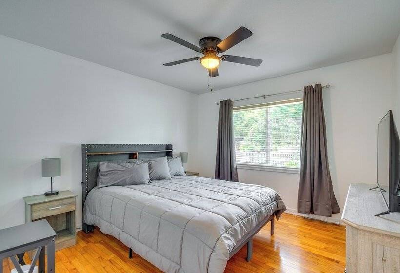 Ocala Retreat W/ Pool, Grill & Yard Pets Welcome