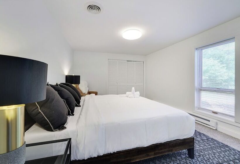 Paradise Retreat By Avantstay Pool, Hot Tub, & Game Room!