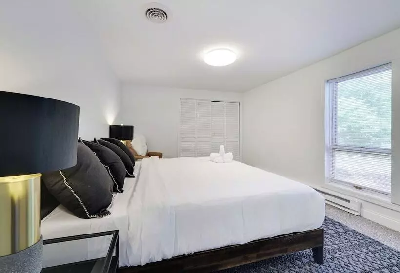 Paradise Retreat By Avantstay Pool, Hot Tub, & Game Room!