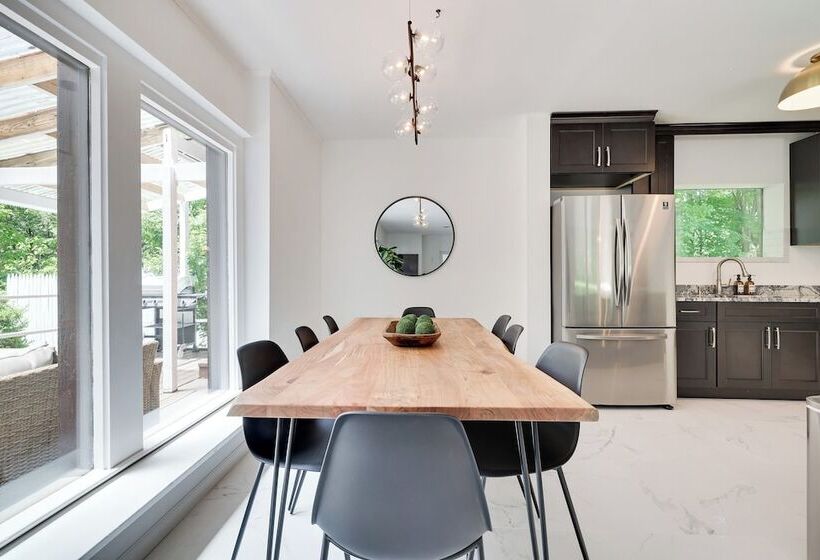 Paradise Retreat By Avantstay Pool, Hot Tub, & Game Room!