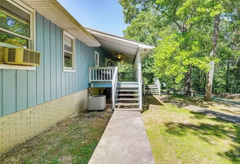 Peaceful Harrison Home W/ Porch & Grill!
