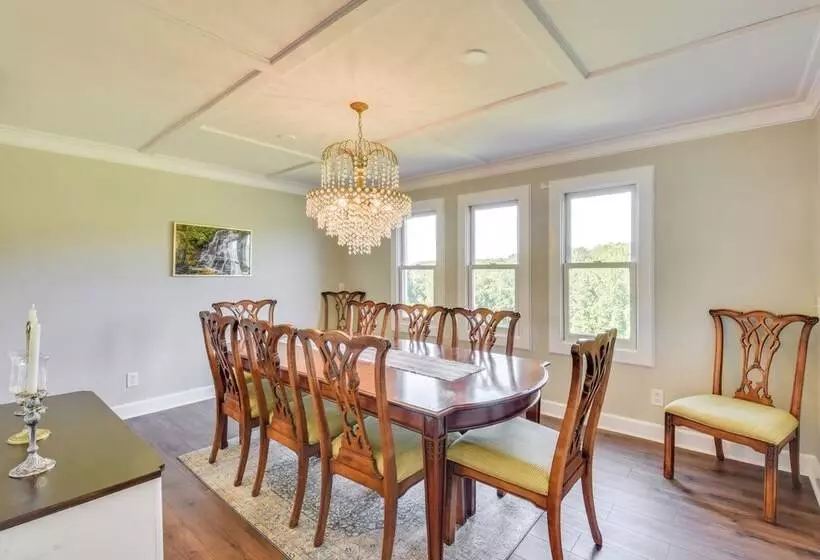 Home W/ Fire Pit On 27 Acres In Walhalla!