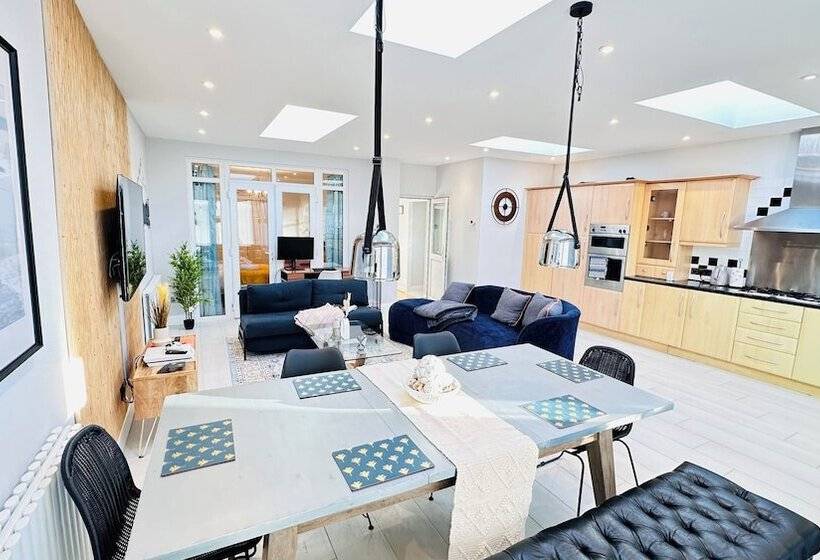 펜션 Greatwest House