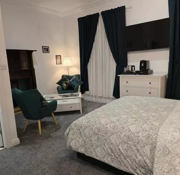 Majatalo Rooms At The Boot And Shoe