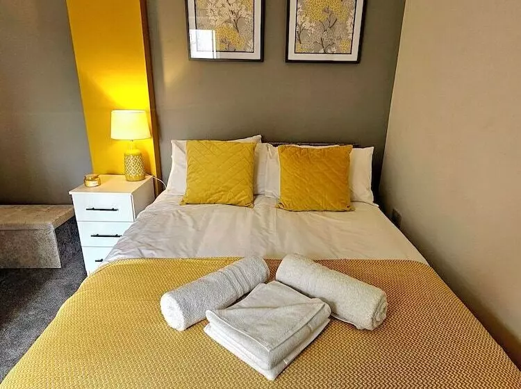 Residenssi Cozy House In Bridgwater   Sleeps 6   Long Stays