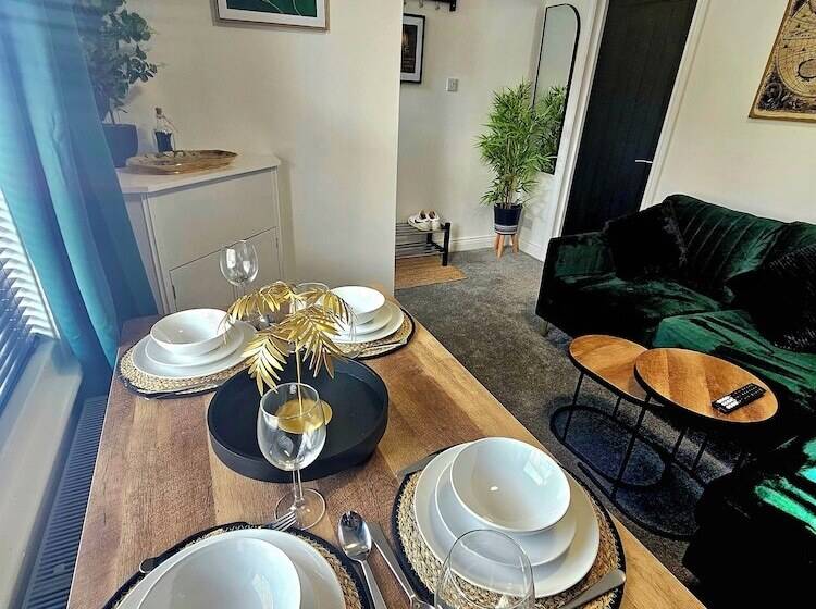 דירת נופש Cozy House In Bridgwater   Sleeps 6   Long Stays