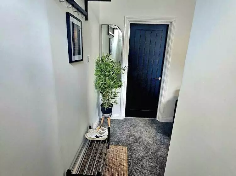 Residenssi Cozy House In Bridgwater   Sleeps 6   Long Stays