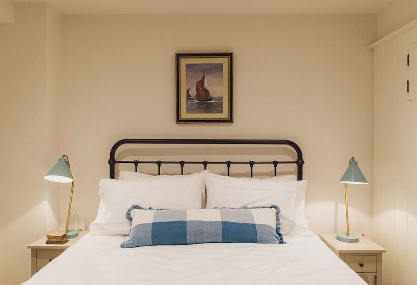 レジデンス Rockpool Cottage 5 Buckingham Mews Coastal Retreat