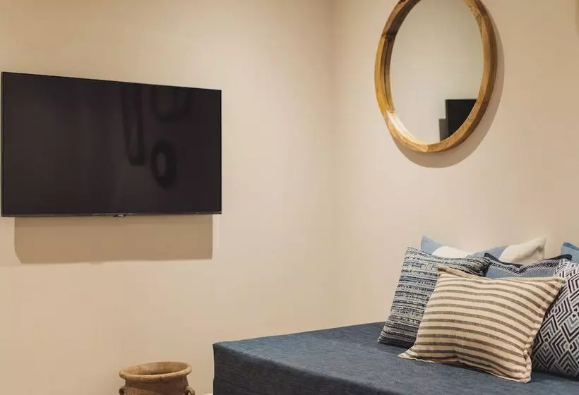 Residenssi Rockpool Cottage 5 Buckingham Mews Coastal Retreat