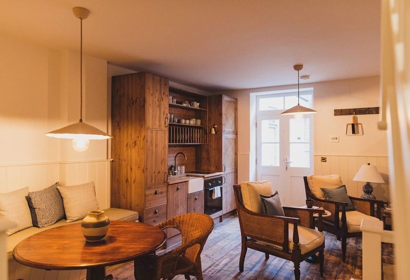 レジデンス Rockpool Cottage 5 Buckingham Mews Coastal Retreat