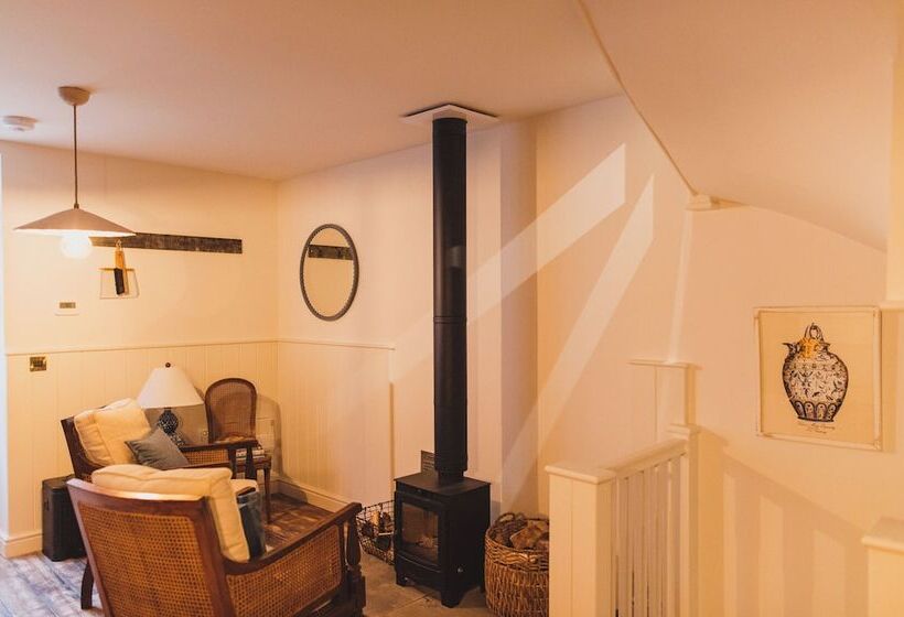 レジデンス Rockpool Cottage 5 Buckingham Mews Coastal Retreat