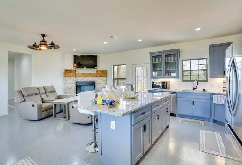 Sleek Jacksboro Home W/ Fireplace + Patio!