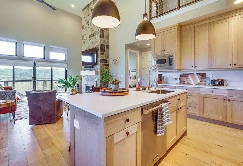 Spacious Heber City Home   Walk To Community Beach