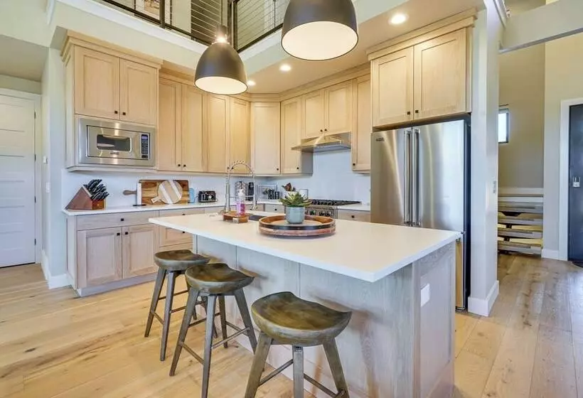 Spacious Heber City Home   Walk To Community Beach