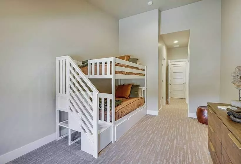 Spacious Heber City Home   Walk To Community Beach