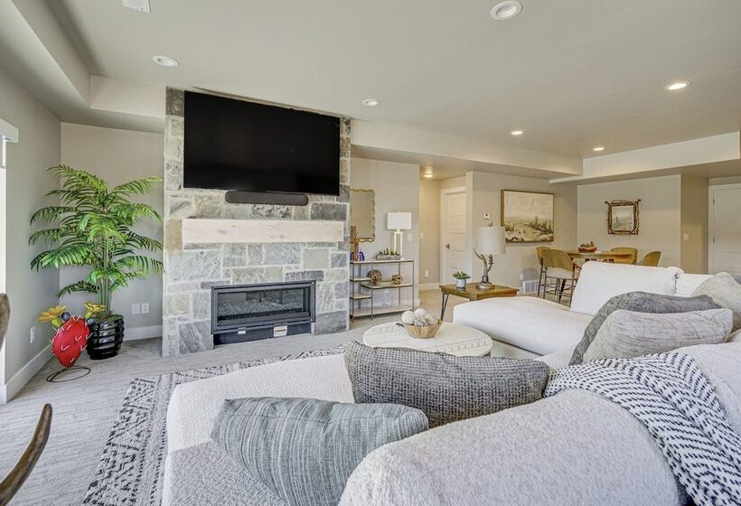 Spacious Heber City Home Walk To Community Beach