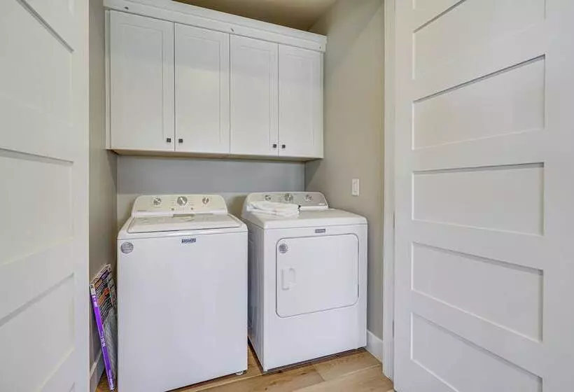 Spacious Heber City Home   Walk To Community Beach