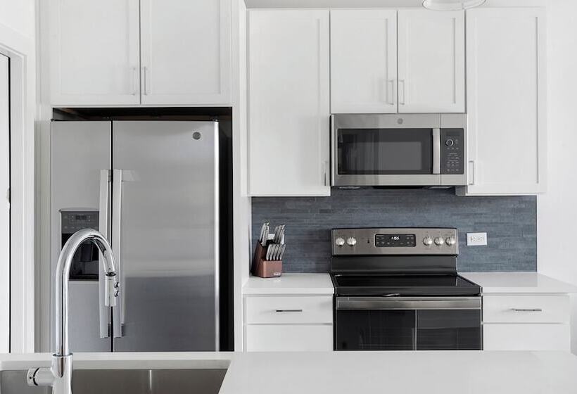 The Artesian At Bee Cave By Landing