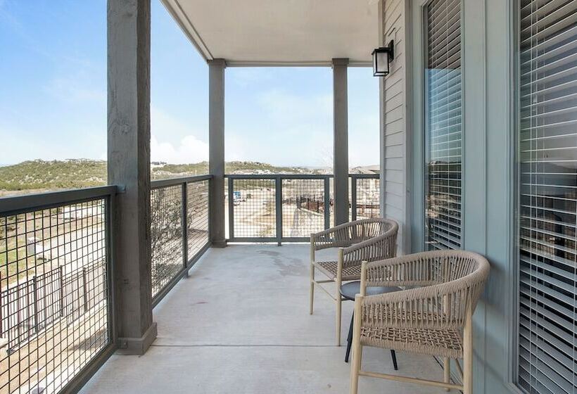 The Artesian At Bee Cave By Landing