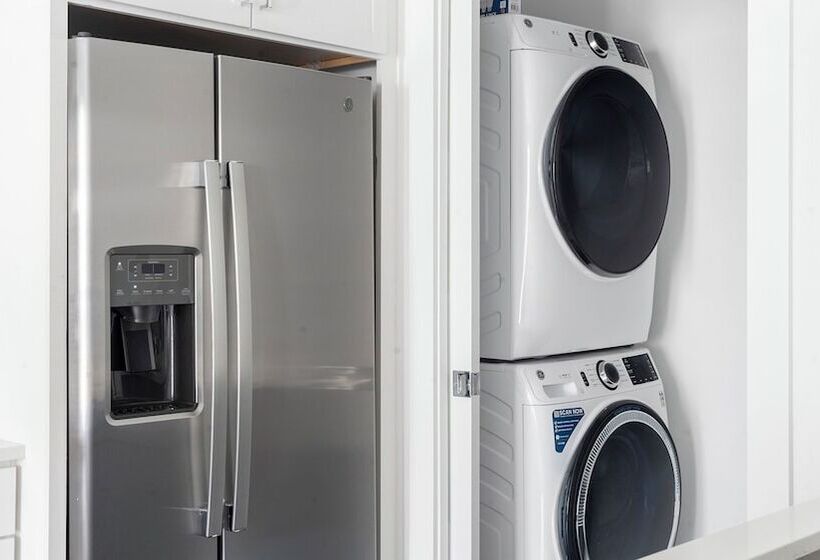 The Artesian At Bee Cave By Landing