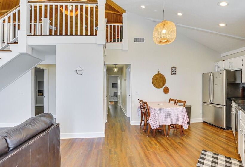 The Octagon House    Oceanfront Carrabelle Oasis