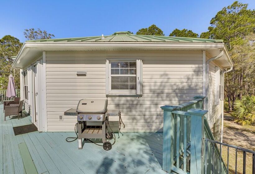 The Octagon House    Oceanfront Carrabelle Oasis