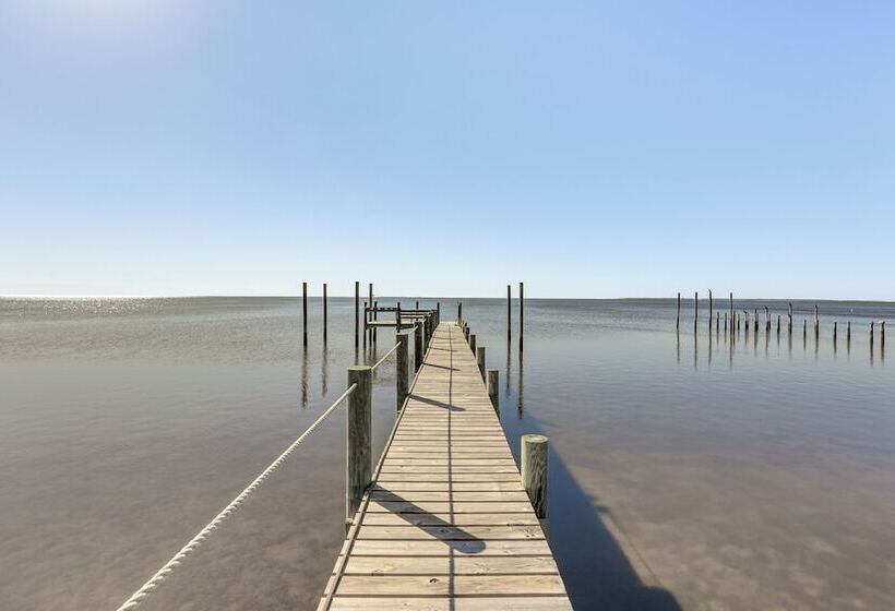 The Octagon House    Oceanfront Carrabelle Oasis