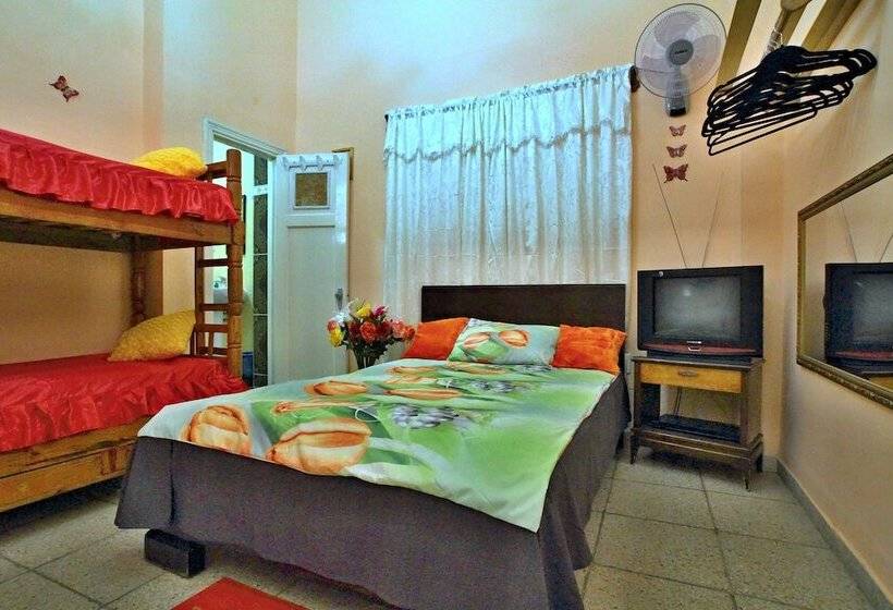 تختخواب و صبحانه Casa J. Puldon