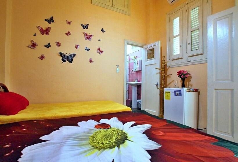 تختخواب و صبحانه Casa J. Puldon