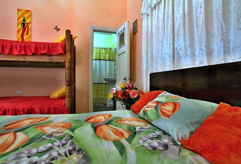 تختخواب و صبحانه Casa J. Puldon