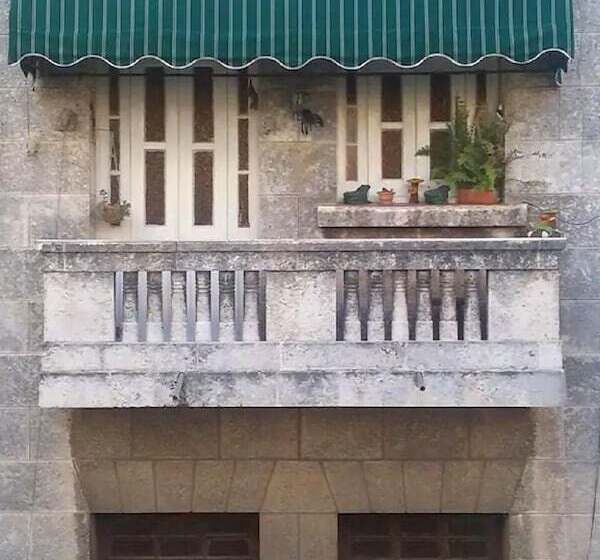 تختخواب و صبحانه Casa J. Puldon