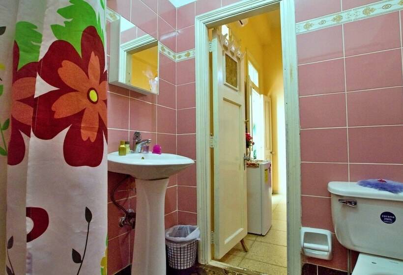 تختخواب و صبحانه Casa J. Puldon