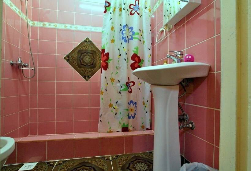 تختخواب و صبحانه Casa J. Puldon