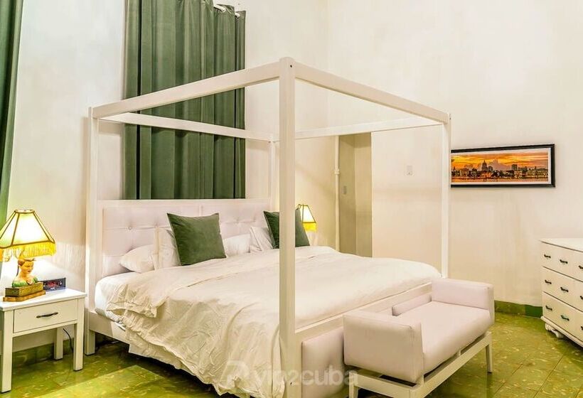 تختخواب و صبحانه Ivan Chef Casa